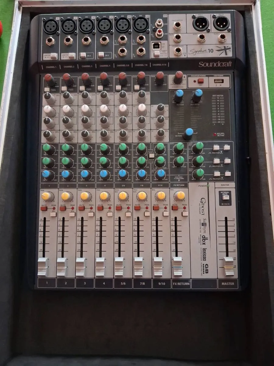 Soundcraft Signature 10 - Image 1