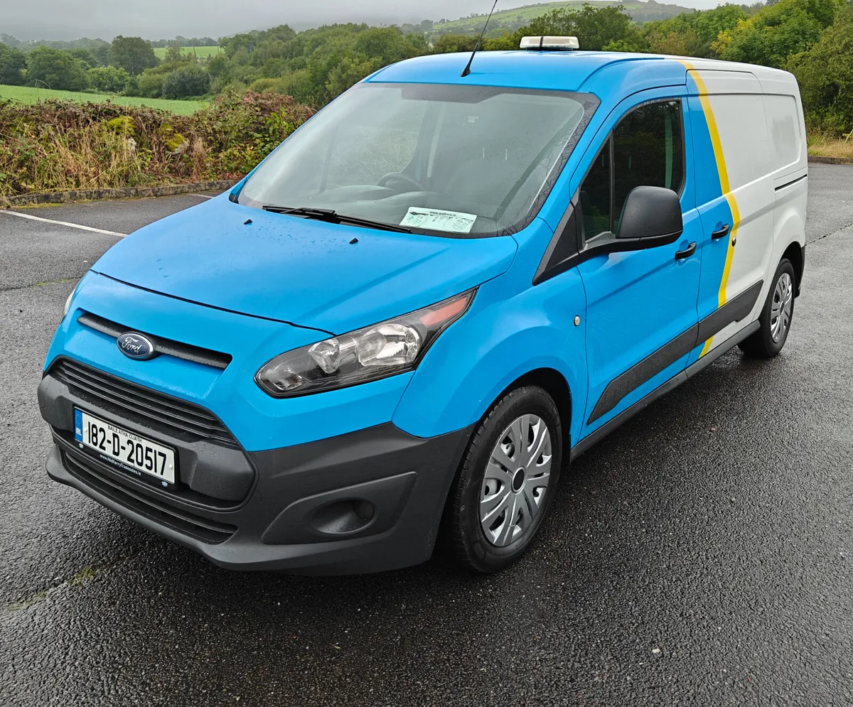 182 Ford Connect LWB Tiny Kms - Image 4