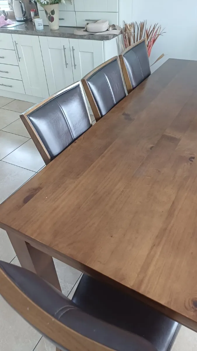 Kitchen table and 8 chairs - Image 4