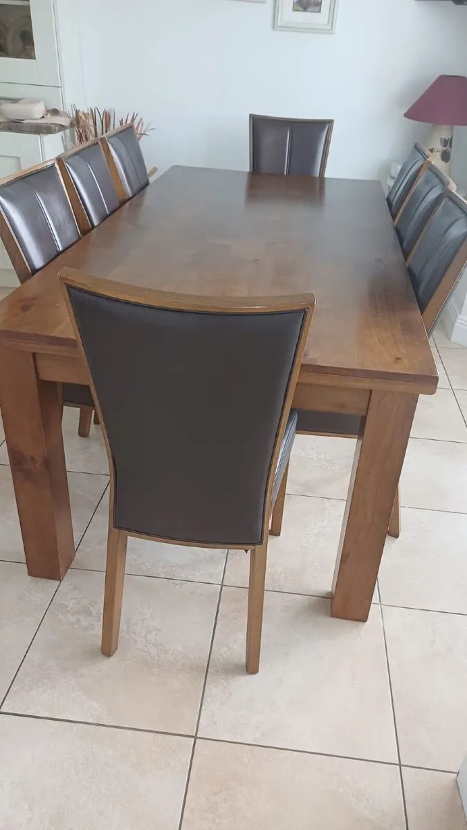 Kitchen table and 8 chairs - Image 2