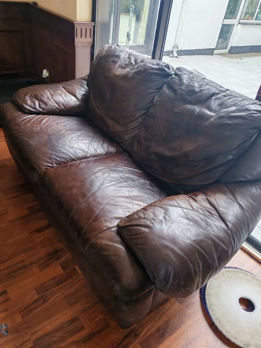 2 seater leather sofa and arm chair - Image 1