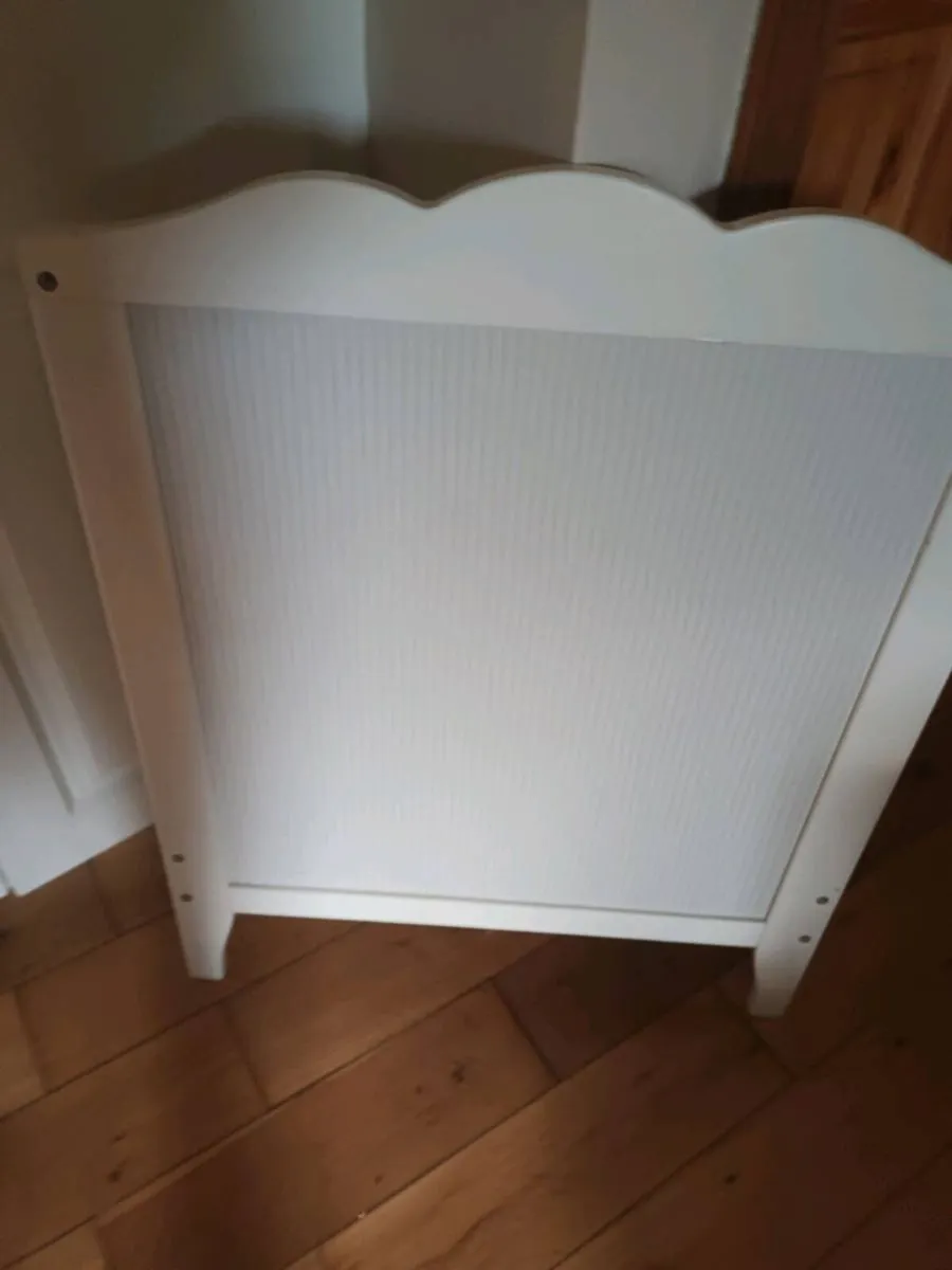 Baby  cot - Image 1