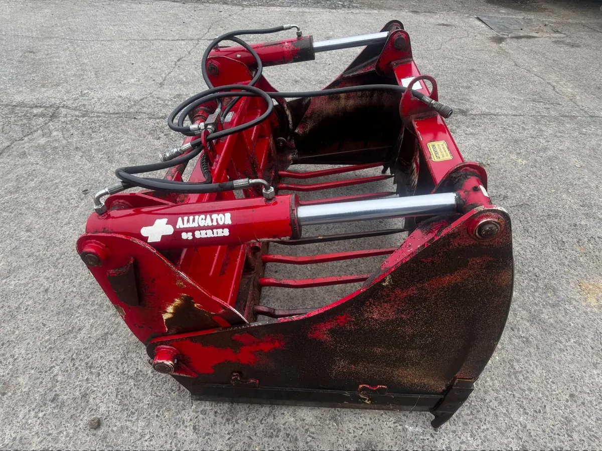 Farm machinery - Image 2