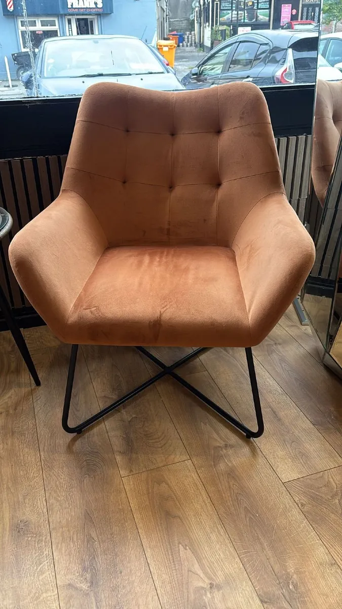 Salon furniture - Image 4