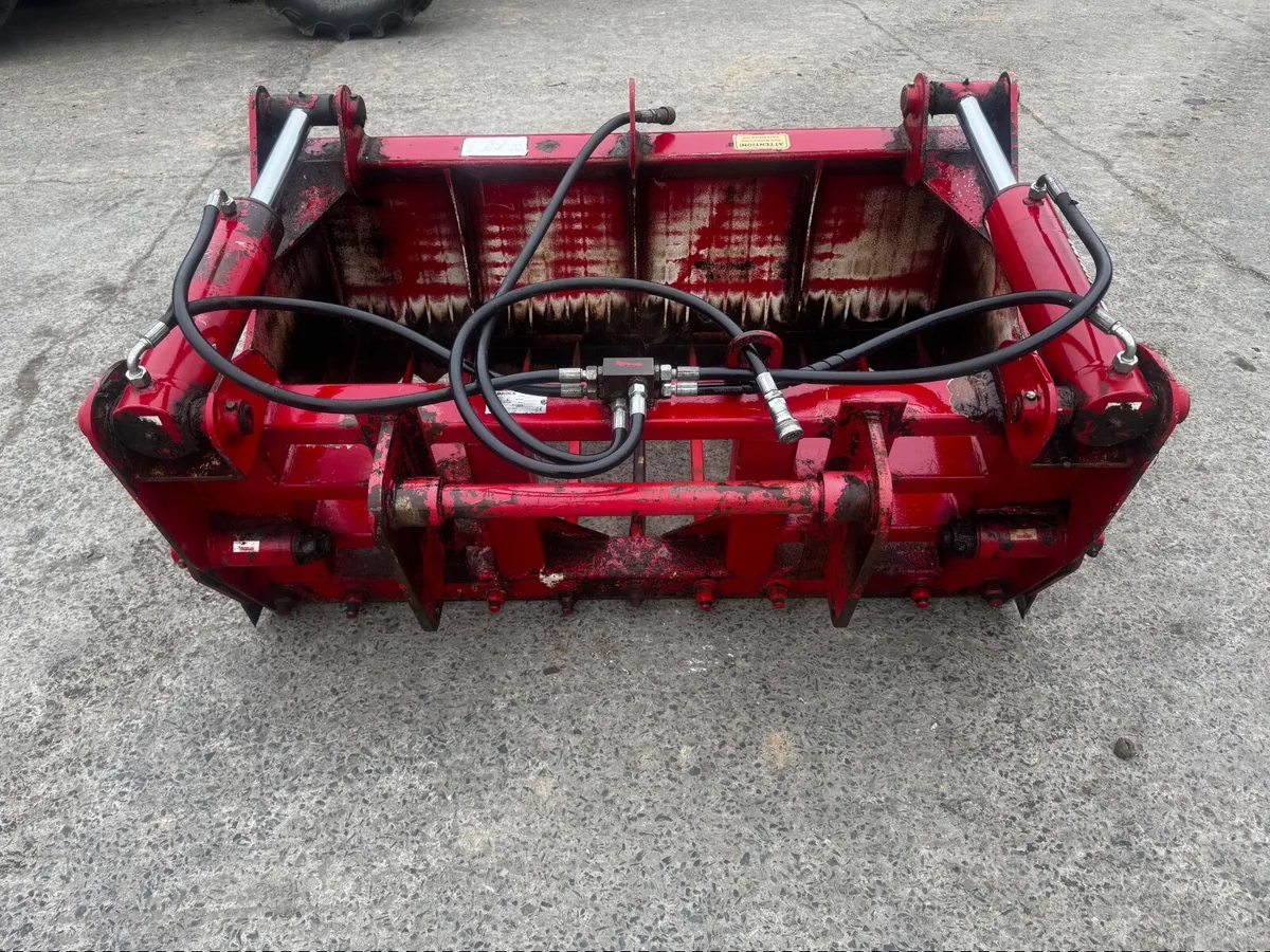 Farm machinery - Image 1