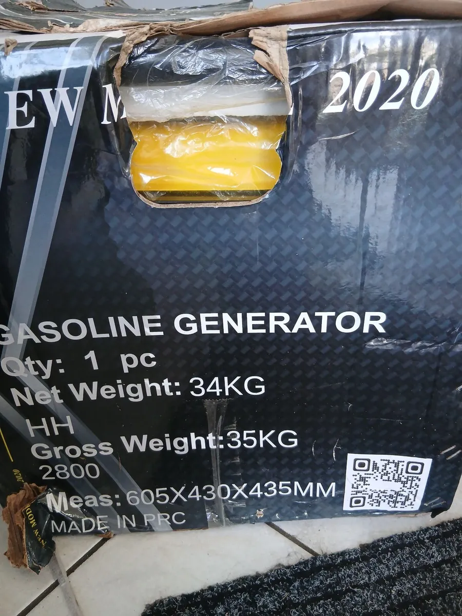 Generator all detaile in the picture new in box - Image 4