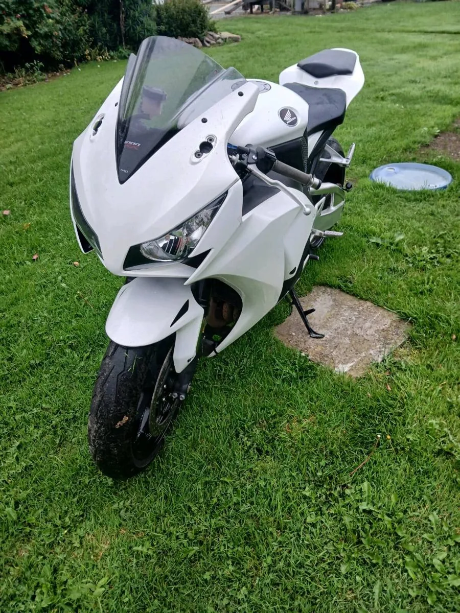 Honda cbr1000rr fireblade - Image 3