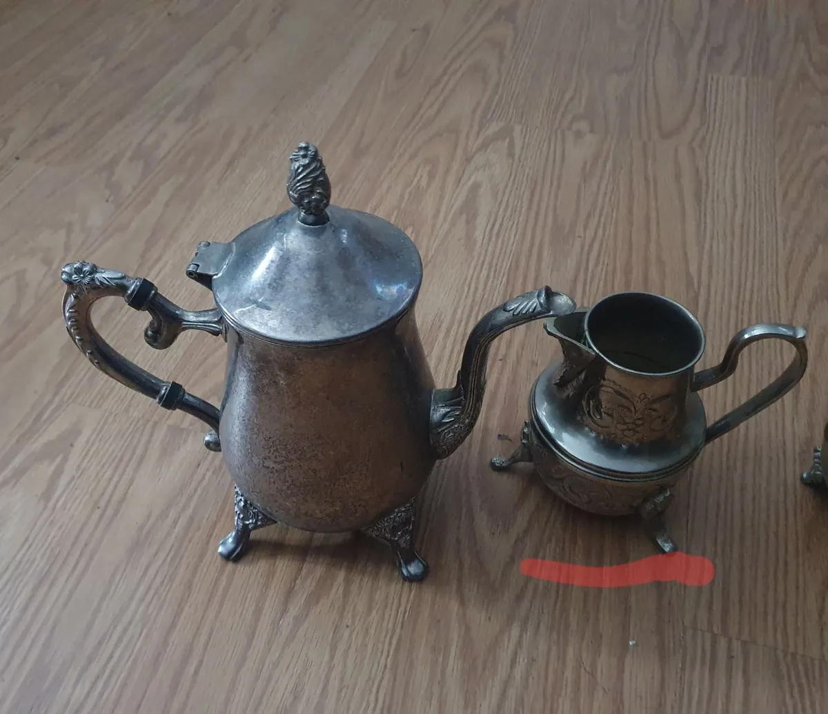 Antique tea set and 1939 Irish Half Crown - Image 3