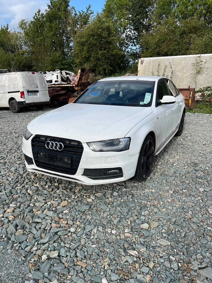 Breaking audi a4 2013 2.0tdi s line cjca mvs Ly9b - Image 1