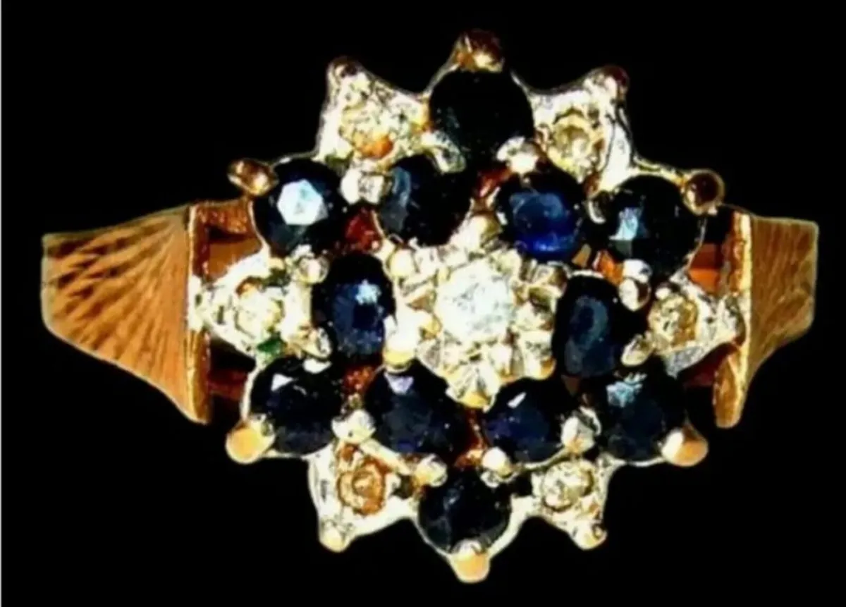 Vintage Hallmarked 14ct Gold/Diamond Cluster - Image 1