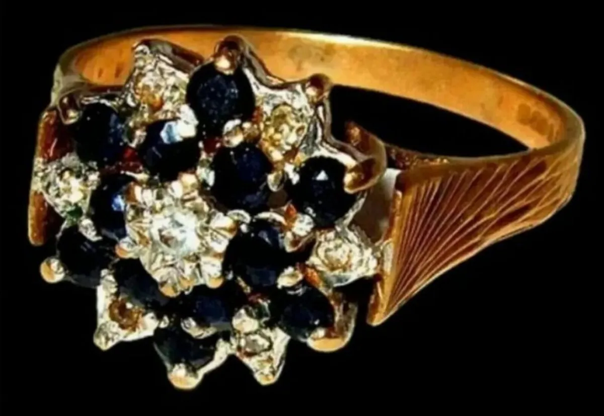 Vintage Hallmarked 14ct Gold/Diamond Cluster - Image 4