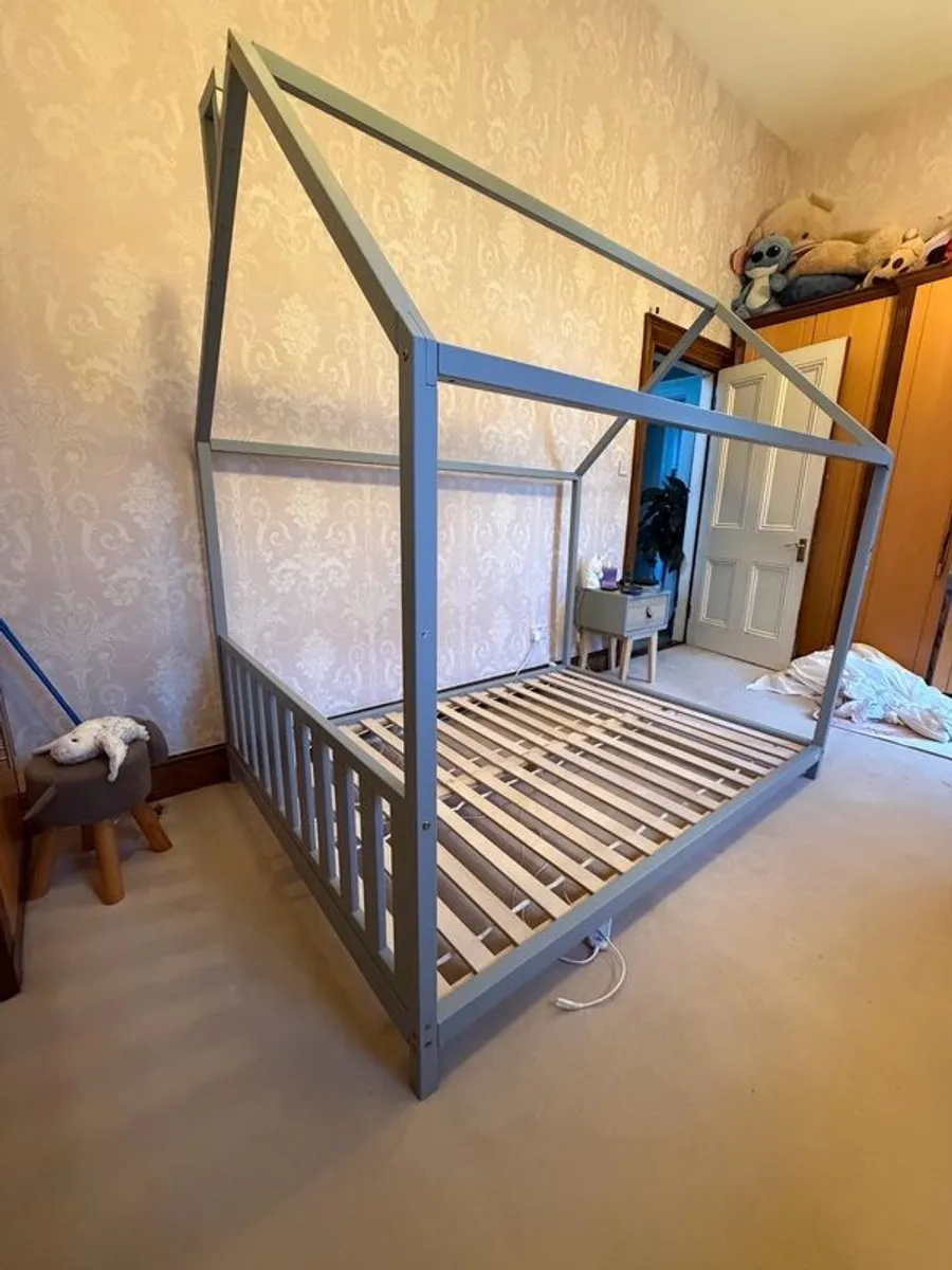 Double House Shaped Kids Bed - Image 1