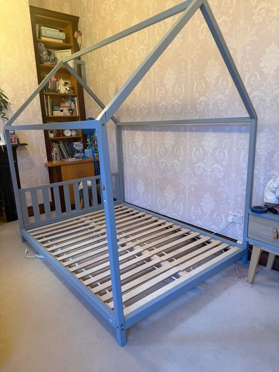 Double House Shaped Kids Bed - Image 3