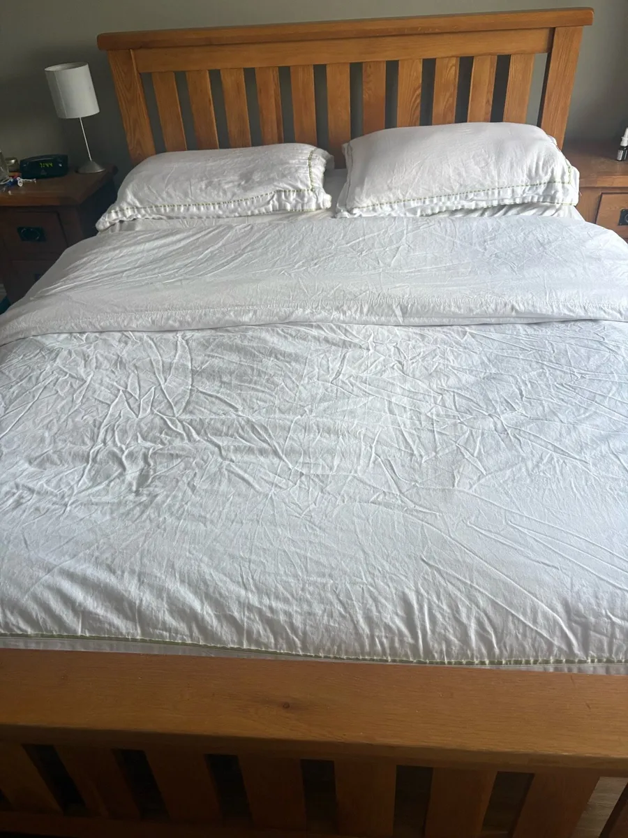 Bed and bedside lockers - Image 1
