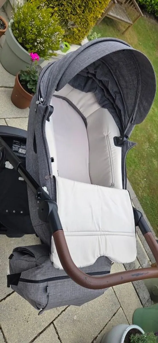 CAN BE SOLD SEPARATELY BUNDLE  Stokke pram, next to me cot and Nuna leaf grow  (excellent condition) - Image 2