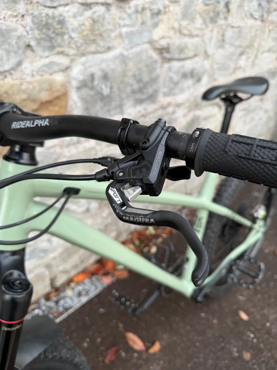 Mountain bike - Image 2