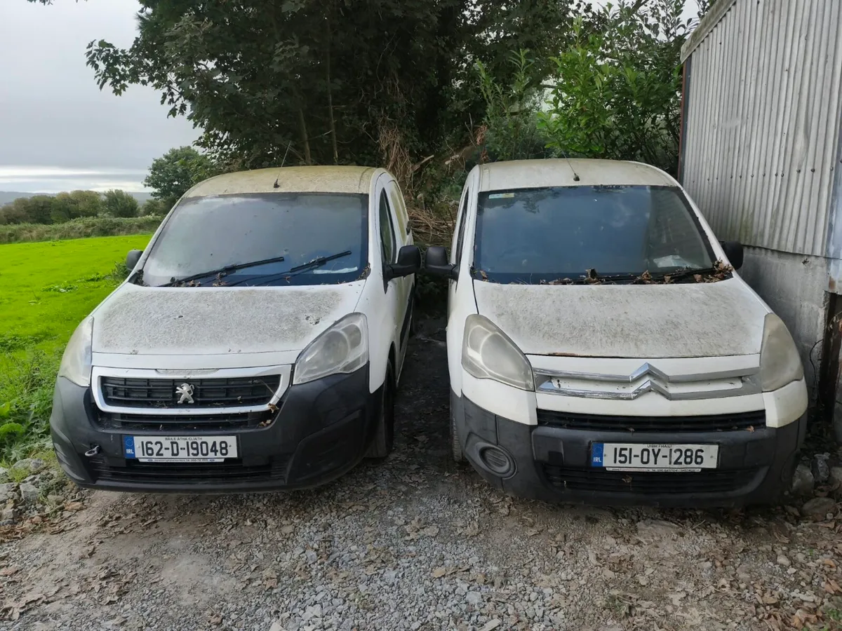 Vans for breaking only ,,,, parts only - Image 4