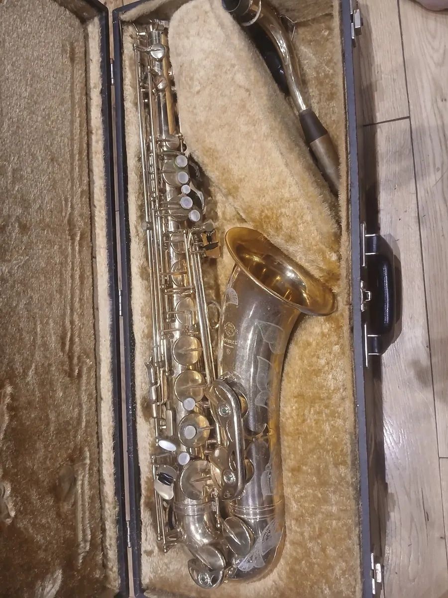 Saxophone - Image 2