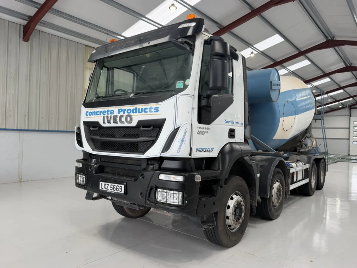 2018 IVECO TREKKER 410 CONCRETE MIXER - Image 3