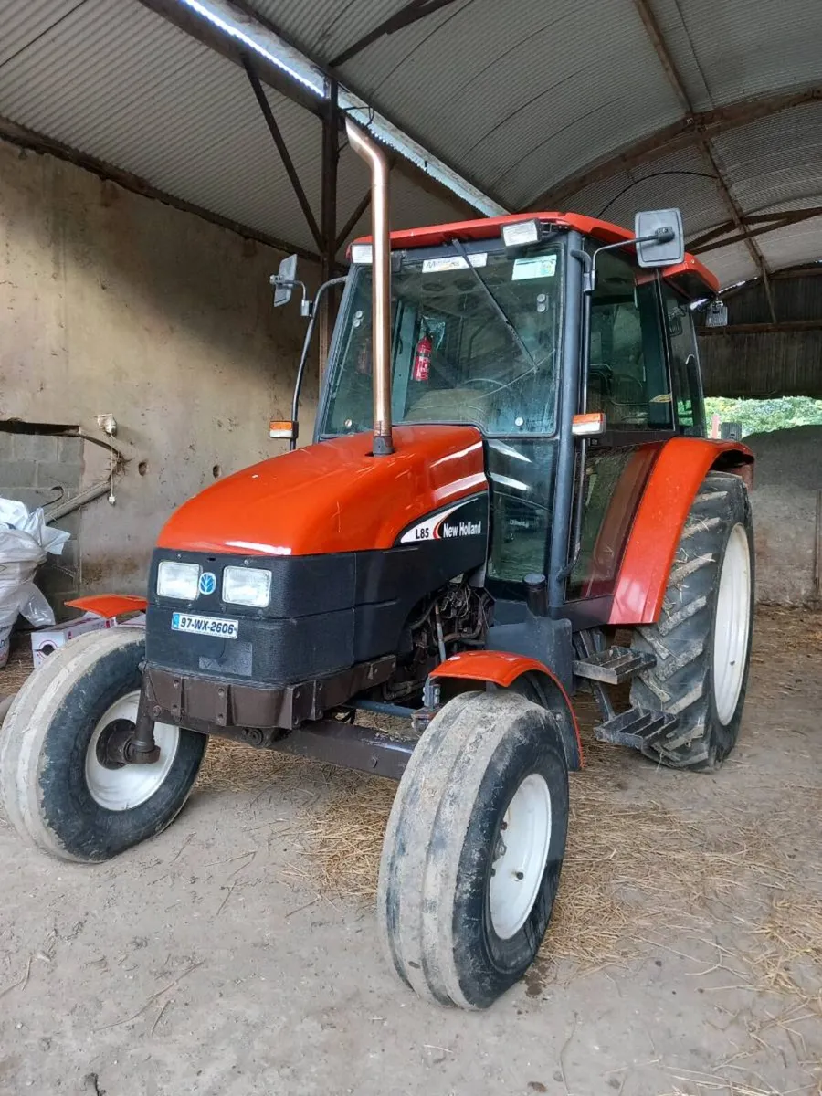 New Holland L85 - Image 1
