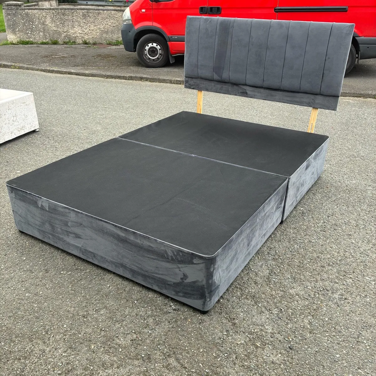 Grey crushed Velvet Bed - Image 2