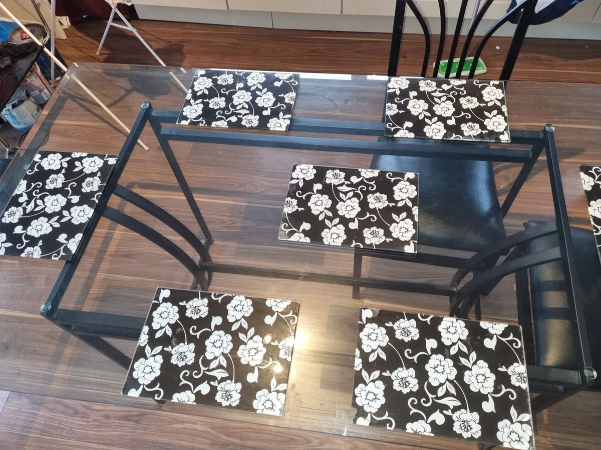 Dining table - Image 4