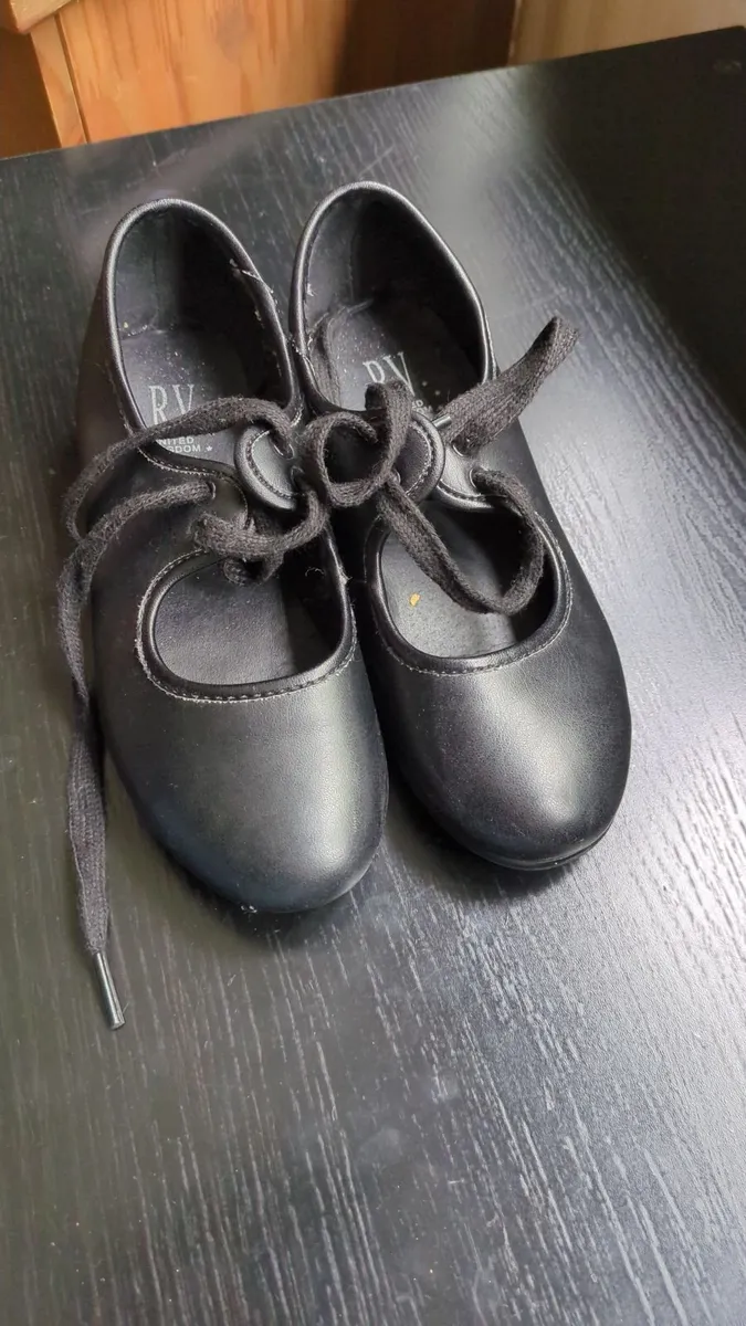 Tap shoes size 11.5 - Image 2