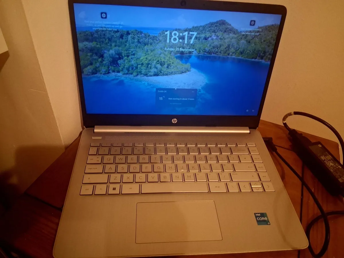 HP 14S-DQ2028NA HP 14" Laptop i3 8gb 256SSD - Image 1