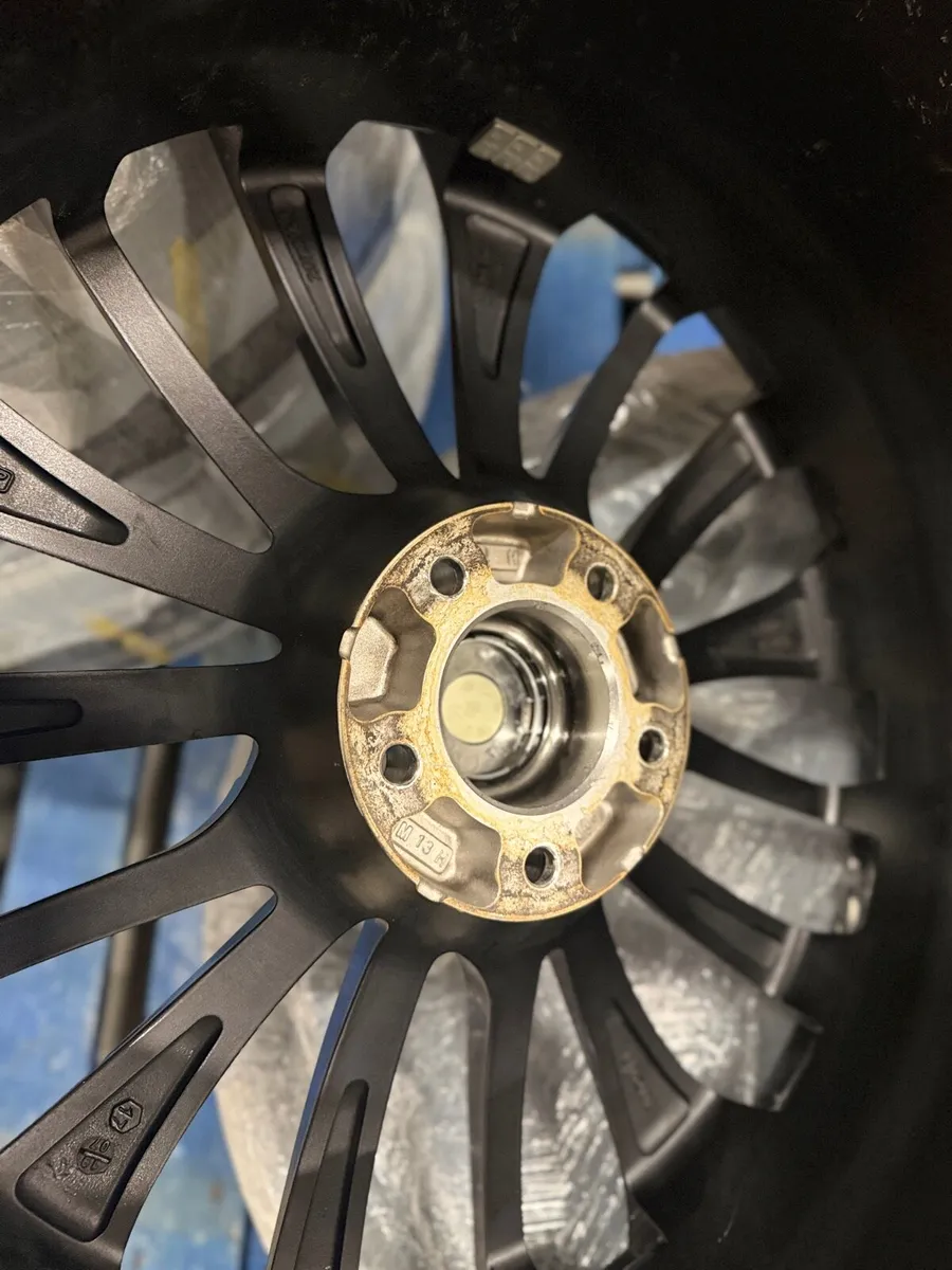 Alloy Wheels and Tyres - Image 4