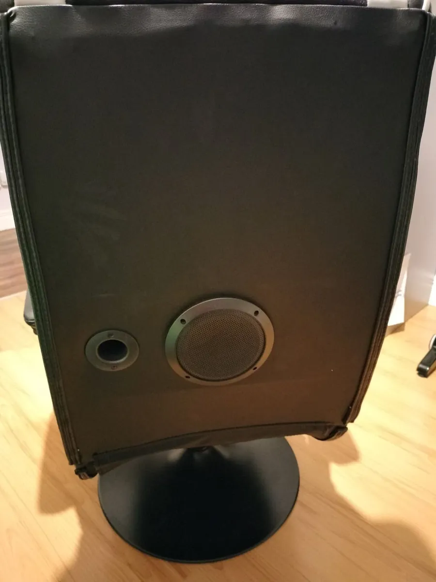 Gaming Chair - Image 4
