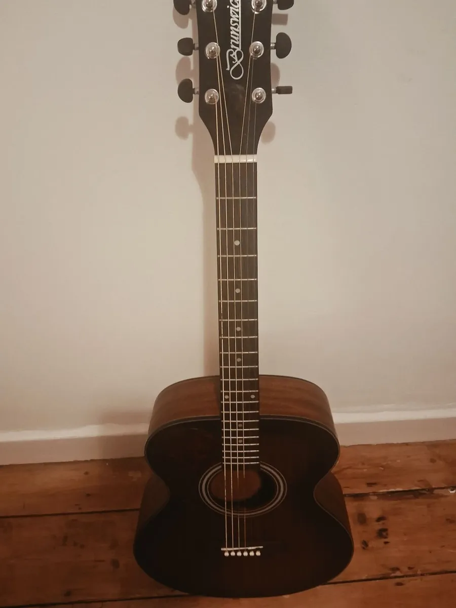 Guitar - Image 4