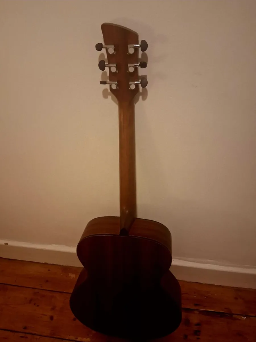 Guitar - Image 2