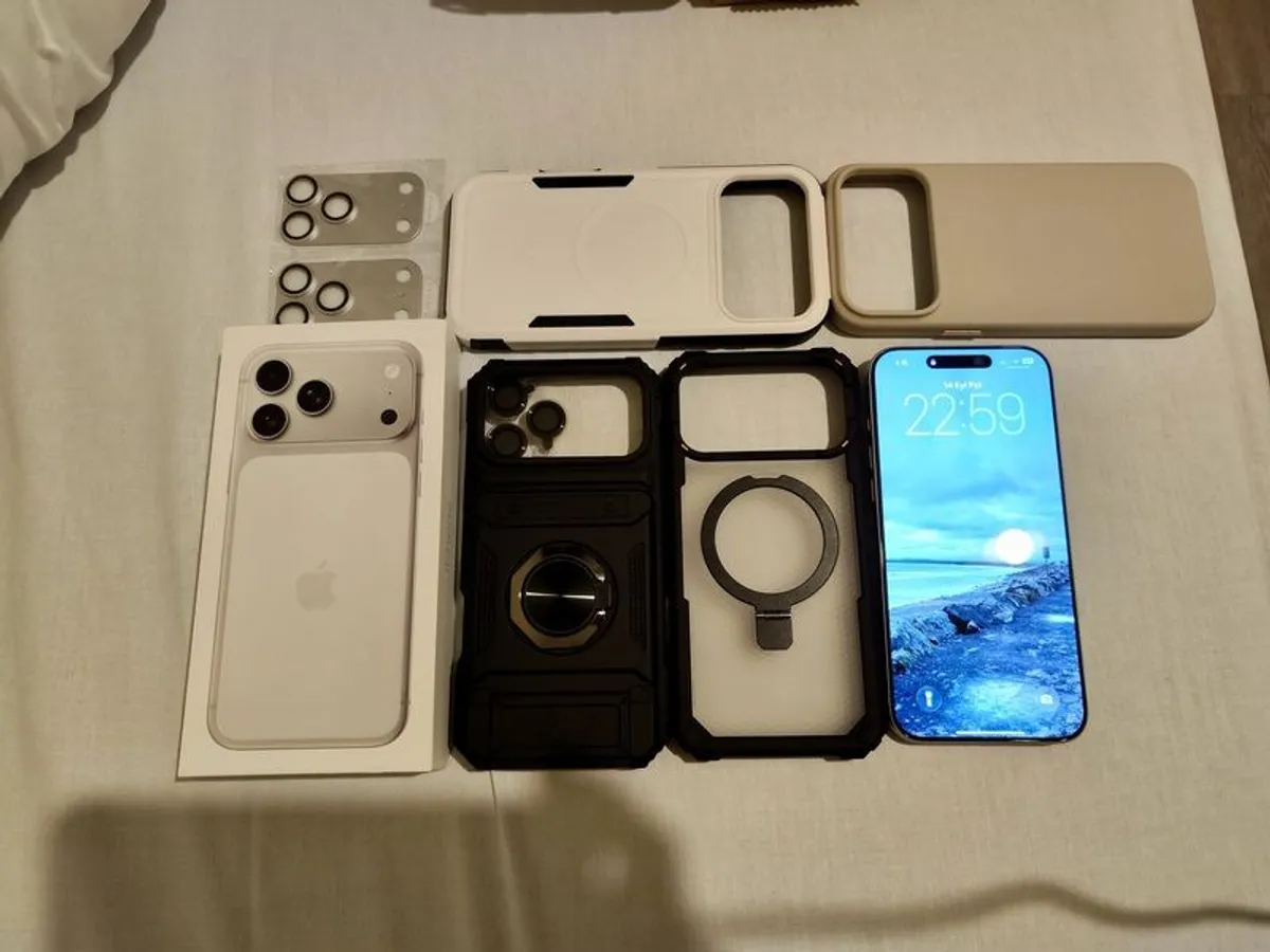 iPhone 17 Pro Max 256GB Silver - Image 1