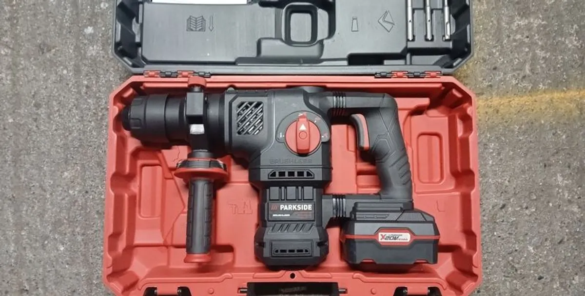 unwanted gift SDS hammer drill - Image 1