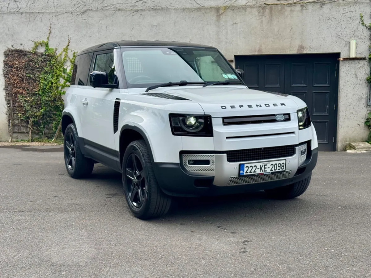 Land Rover Defender 90 3.0 D HARD TOP SE 2 - Image 2