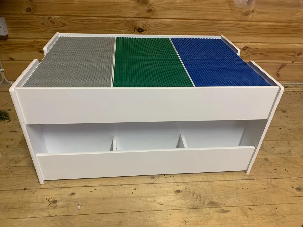 Lego play table - Image 2