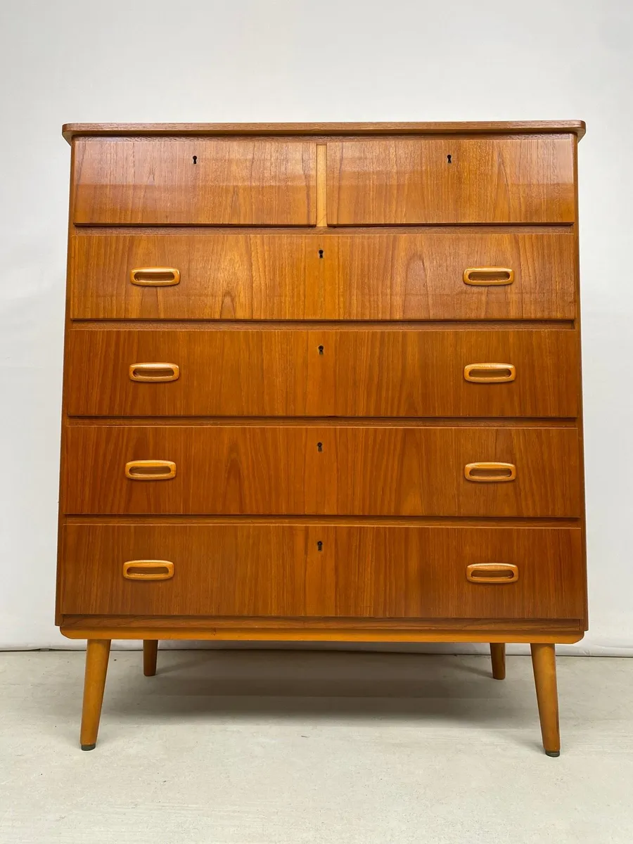 Mid Century Scandi Tallboy Chest of Drawers - Image 4