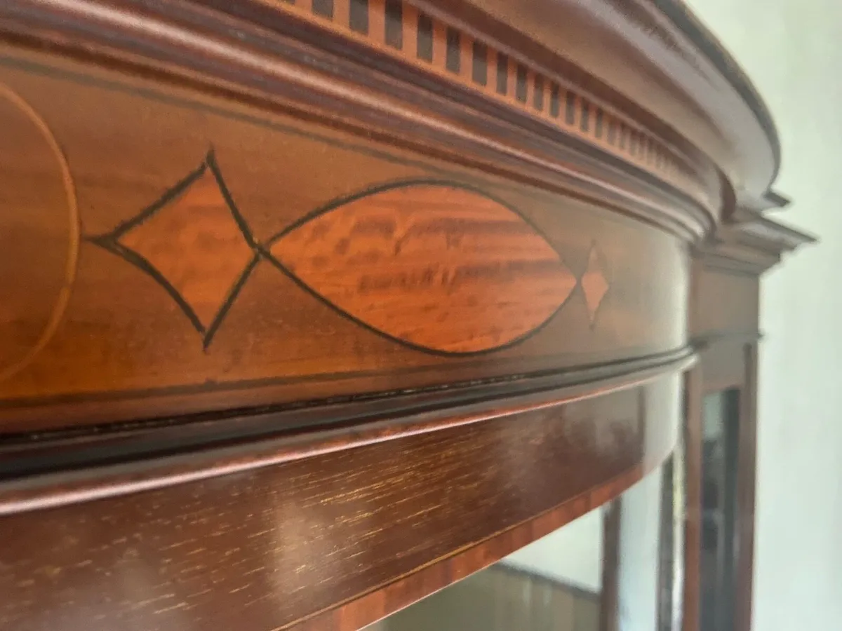 Edwardian Tall inlaid display dresser - Image 3