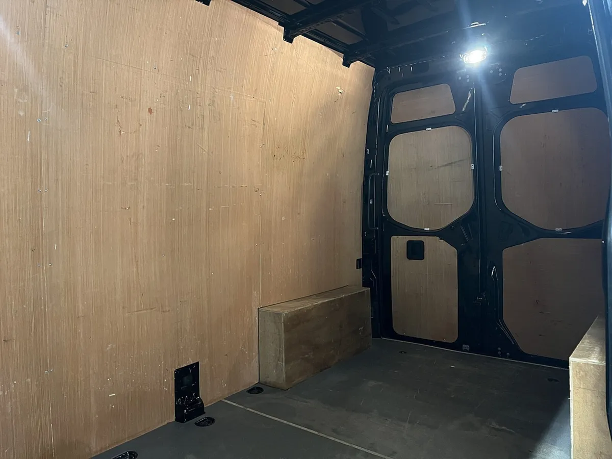 2025 Ford Transit Custom Panel Van - Image 3