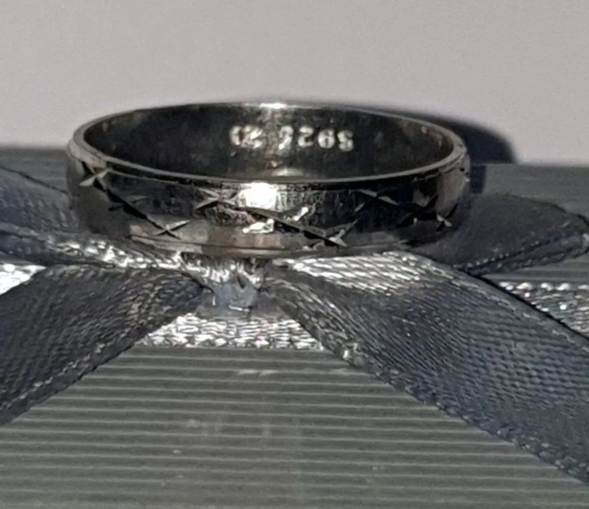 Vintage Hallmarked Silver Wedding Band Size U/10 - Image 2