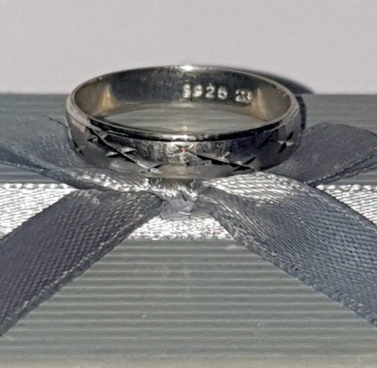 Vintage Hallmarked Silver Wedding Band Size U/10 - Image 4