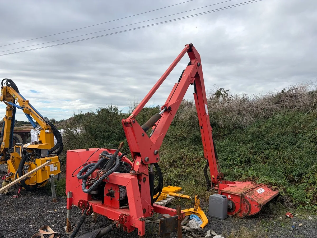 2011 Maschio Camilla Hedgecutter - Image 1