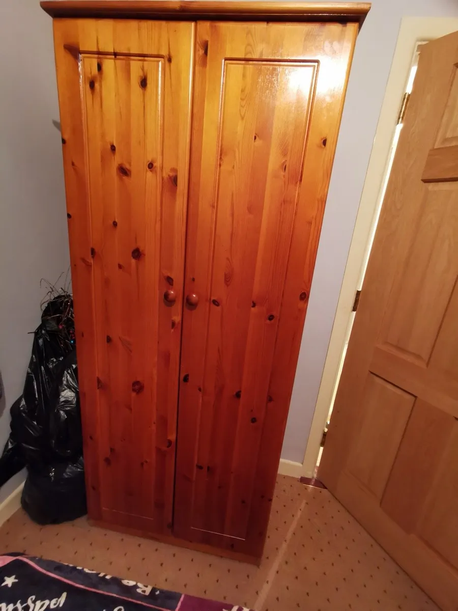 Wardrobe - Image 3