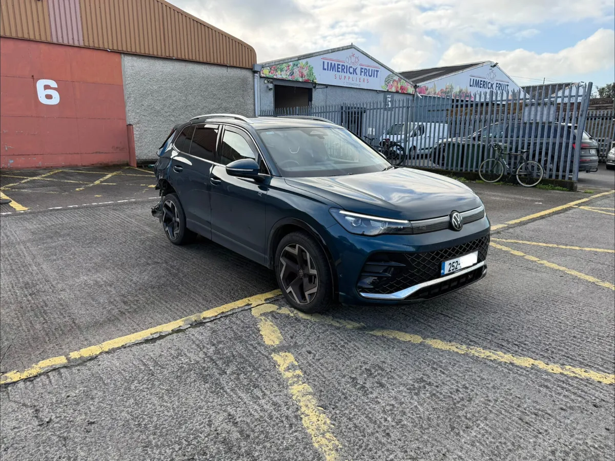 2025 VW TIGUAN RLINE - Image 1