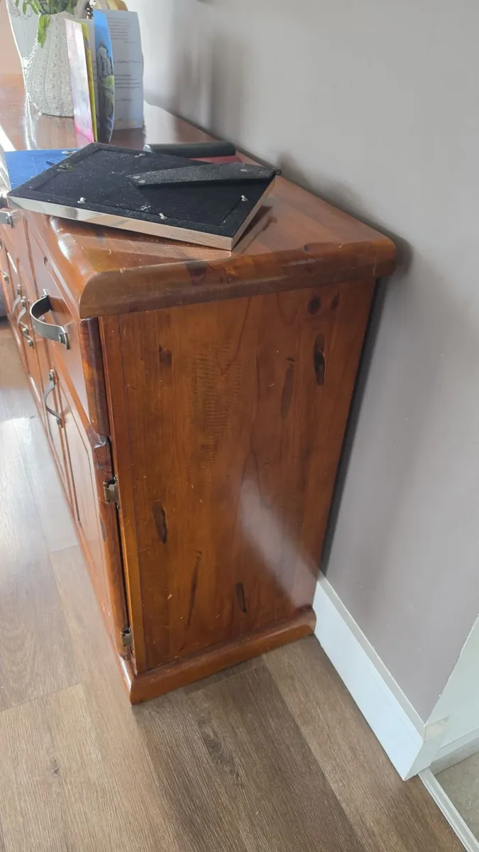 Sideboard - Image 2