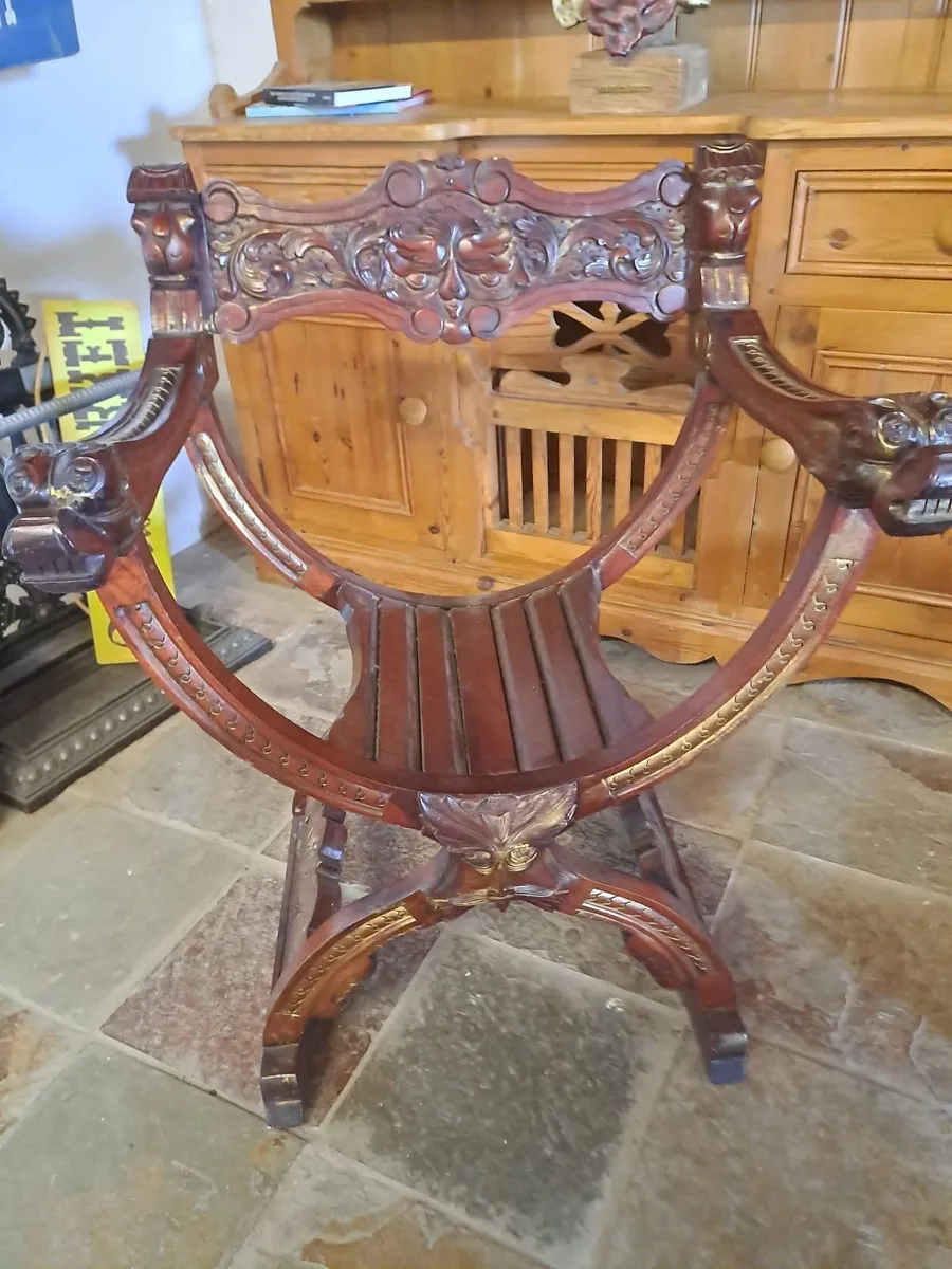 Pair vintage Italian savonrolla chairs - Image 3