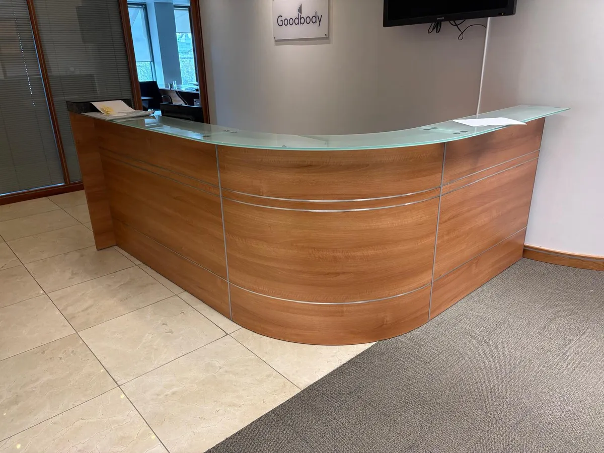 Office furniture - Image 2
