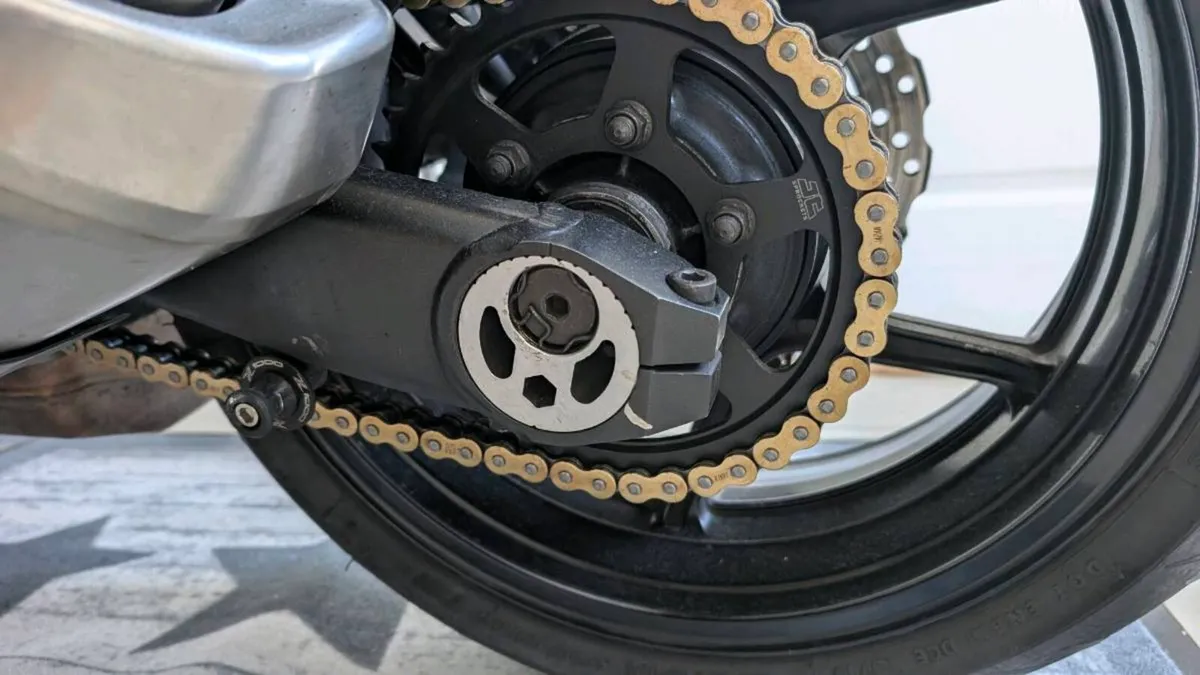 Kawasaki Z1000SX - Image 3
