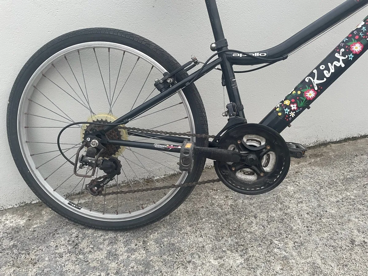Girls bicycle - Image 2