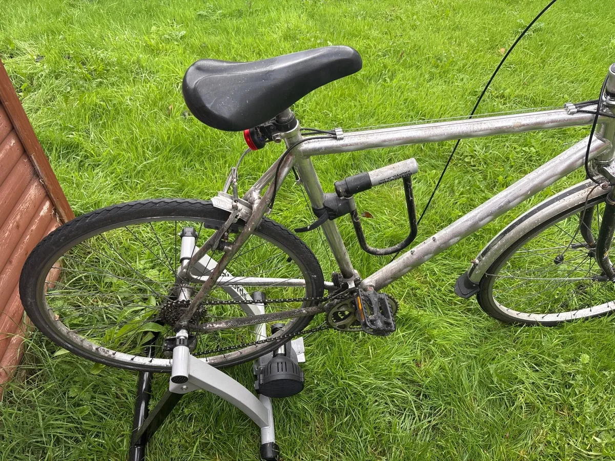 Turbo Trainer & Mountain Bike - Image 4